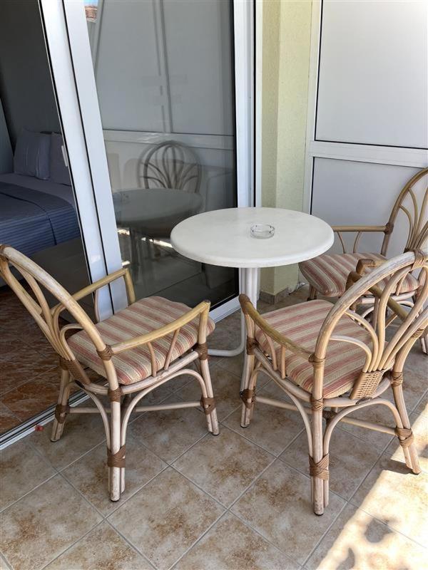 Apartmani Neda Bane Petrovac Exterior photo