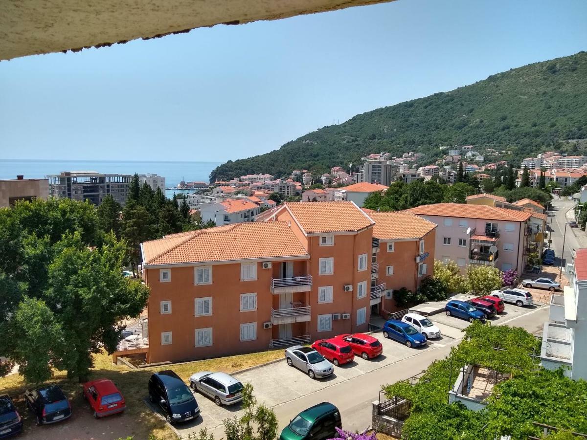 Apartmani Neda Bane Petrovac Exterior photo